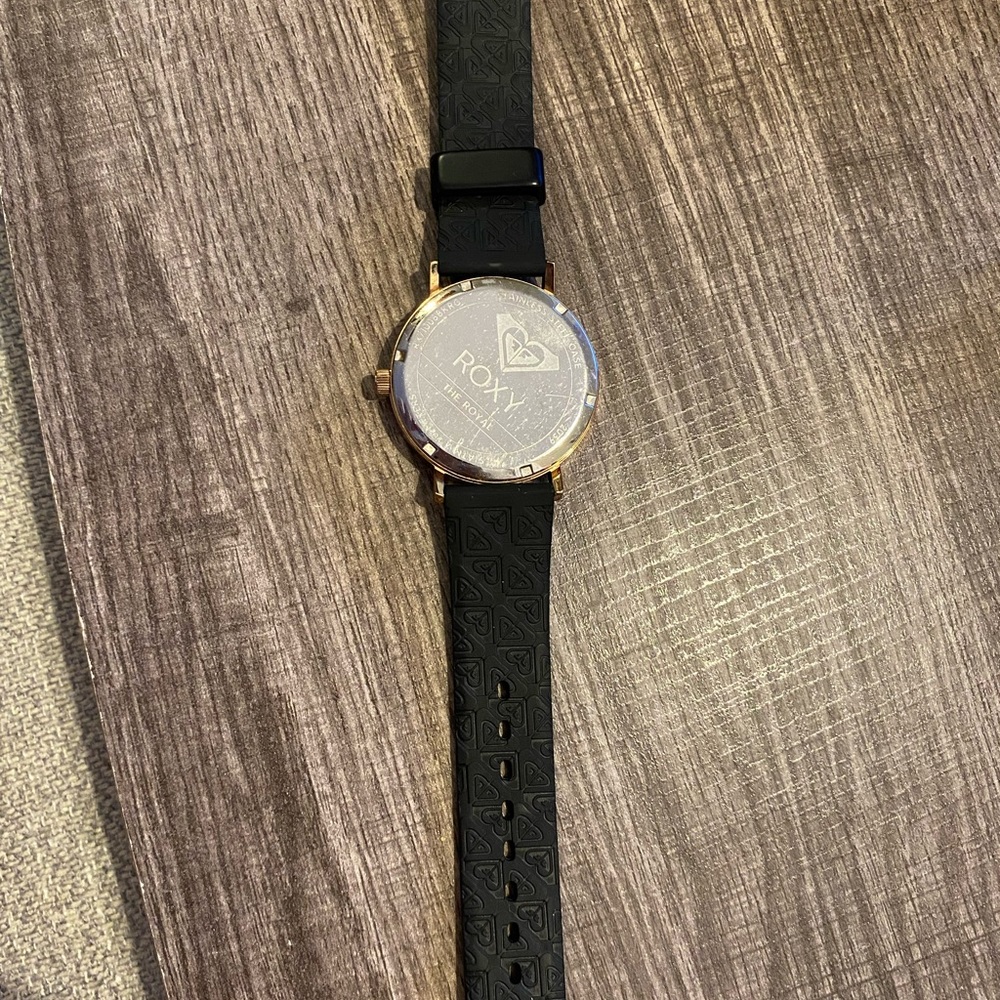 Roxy watch